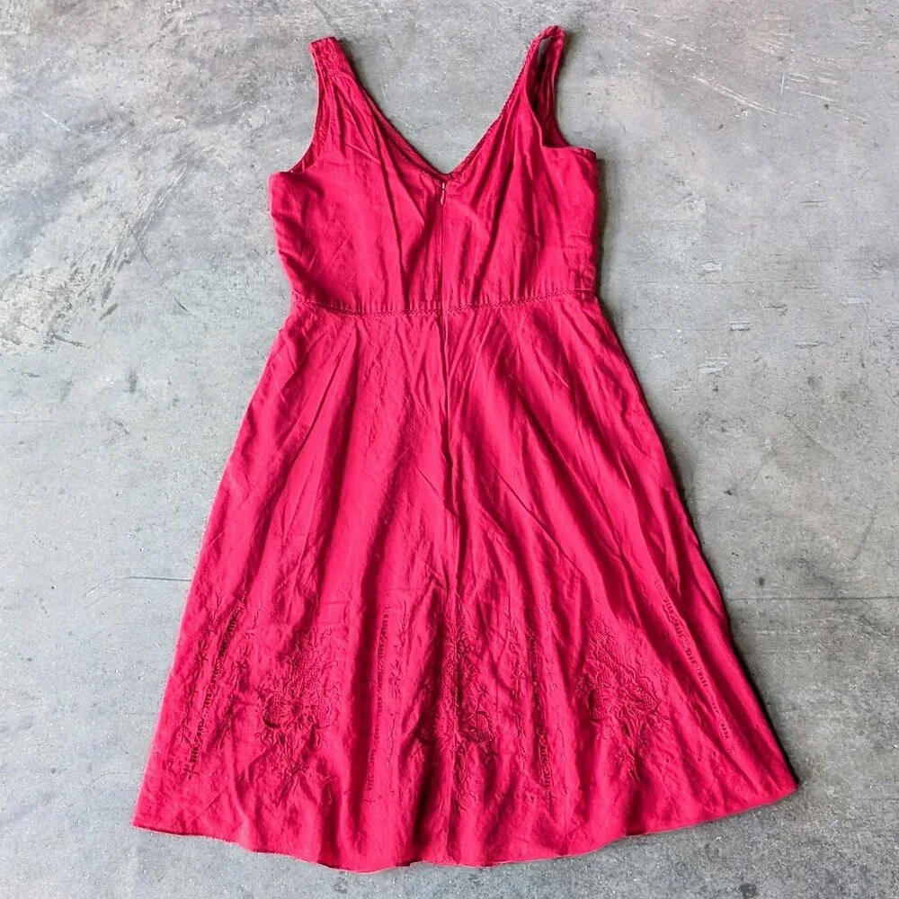 Vintage Ann Taylor Red V-Neck Eyelet Hem Fit and Flare Midi Dress size 8P